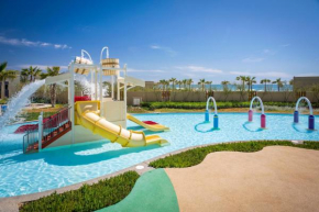 Luna Blanca Two Bedroom Unit by Kivoya